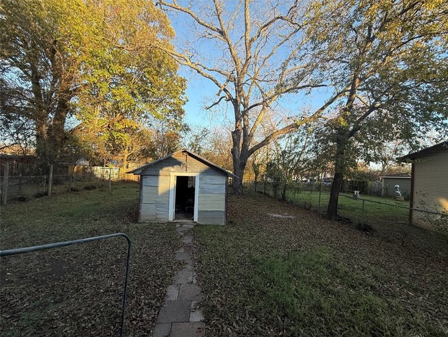 Building Photo - 514 Ritchey St