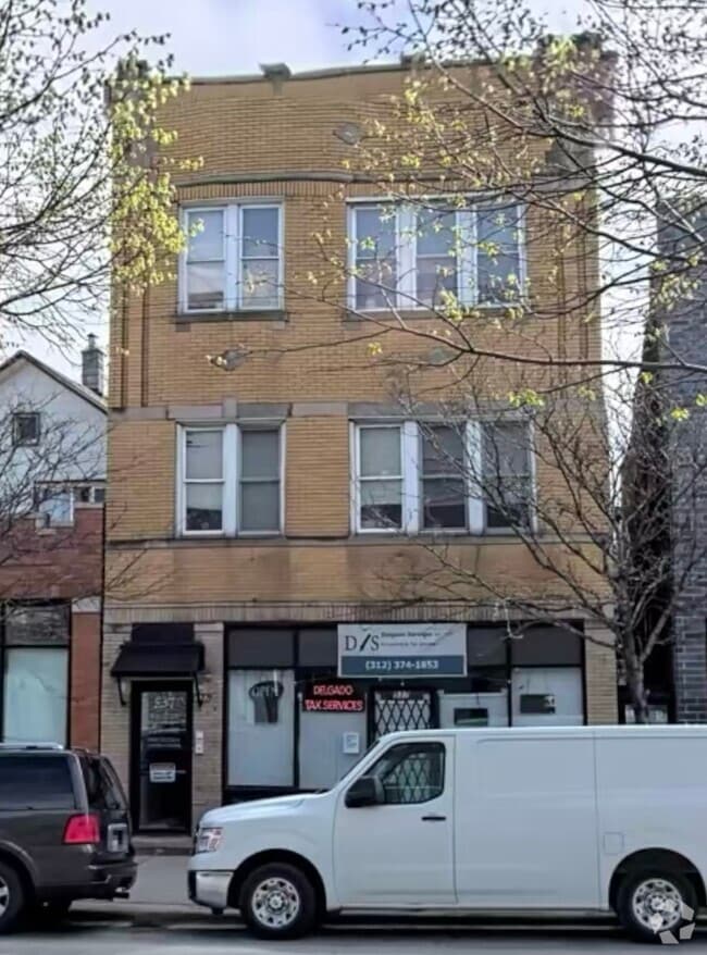 Building Photo - 531 N Ashland Ave