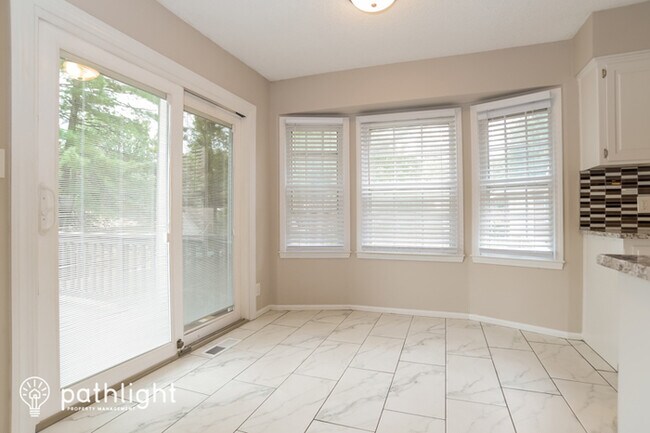 Building Photo - 414 S Cardinal Drive, Olathe, KS, 66062