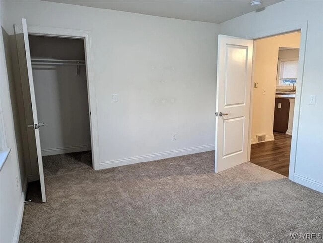 Building Photo - 77 Laverack Ave