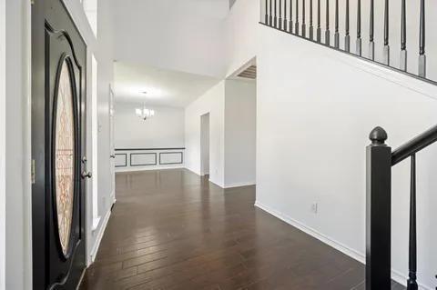 Building Photo - 1533 Tanglewood Dr