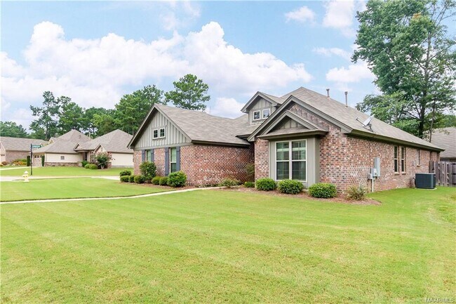 Building Photo - 9625 Gunnison Dr