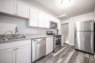 Building Photo - 7412 St Patricia Ct