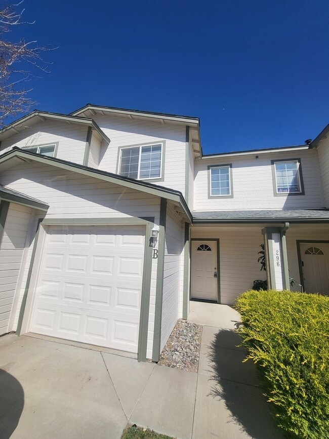 Building Photo - SWE0296>