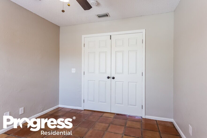 Building Photo - 6 Capitol Ct