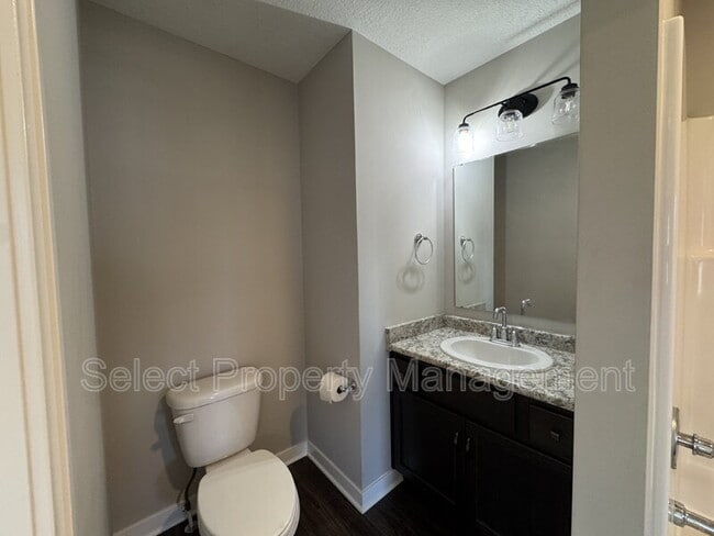 Building Photo - 5422 Copper Horse Trl