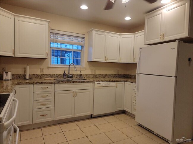 Building Photo - 180 Chippewa Cir