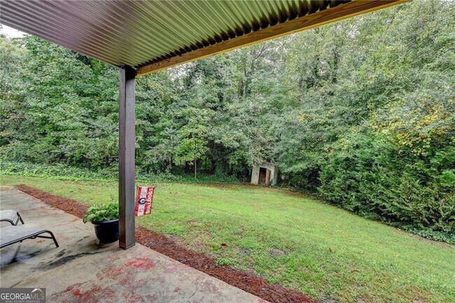 Building Photo - 6490 Tuggle Dr