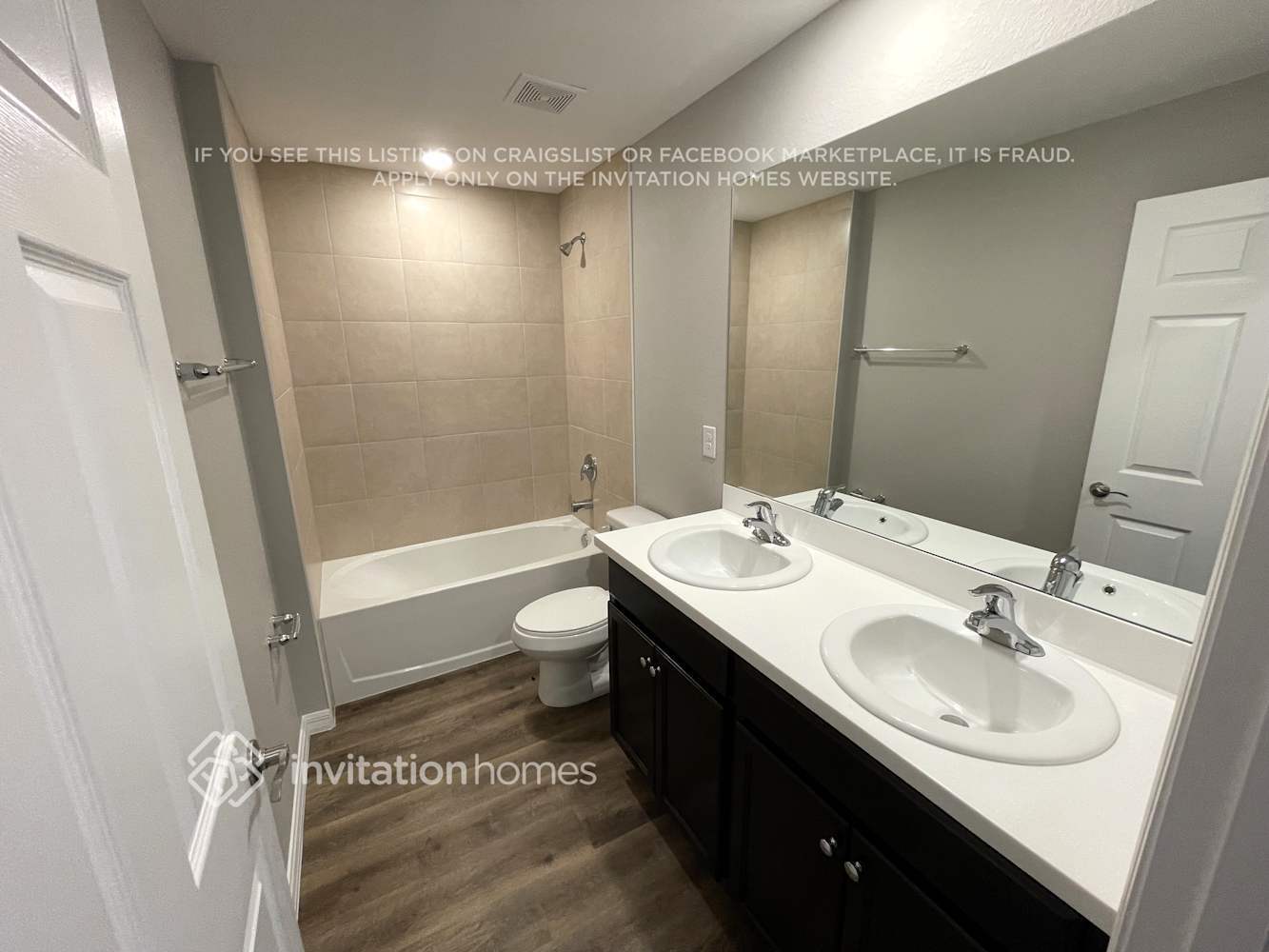 Building Photo - 25061 Doredo Dr