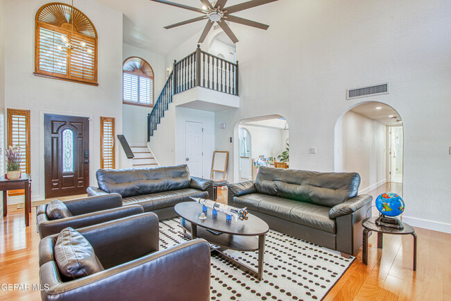 Building Photo - 6205 Brisa Del Mar Dr