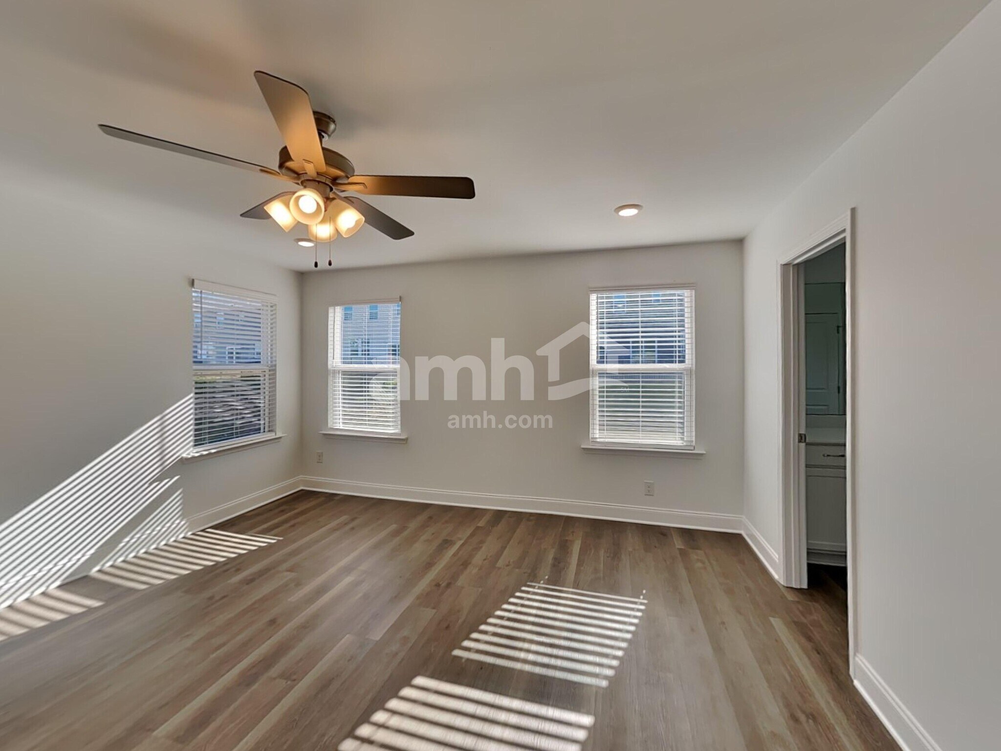 Building Photo - 207 Argea Dr