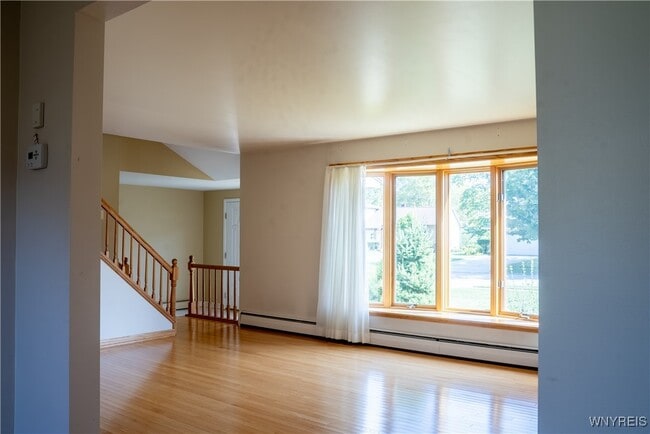 Building Photo - 102 Brooklane Dr