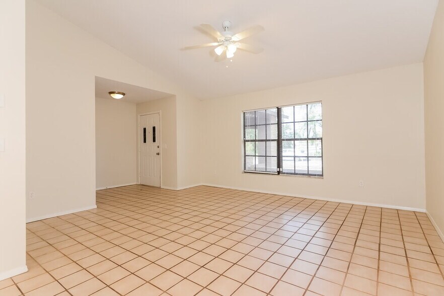 Building Photo - 7130 Arbor View Ln