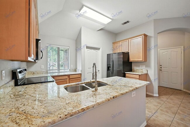 Building Photo - 2217 Kingsdale Ct