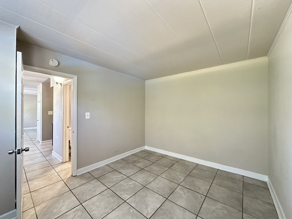 Building Photo - 3820 25th Ave