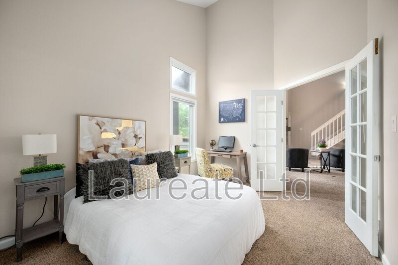 Building Photo - 23726 Pondview Pl