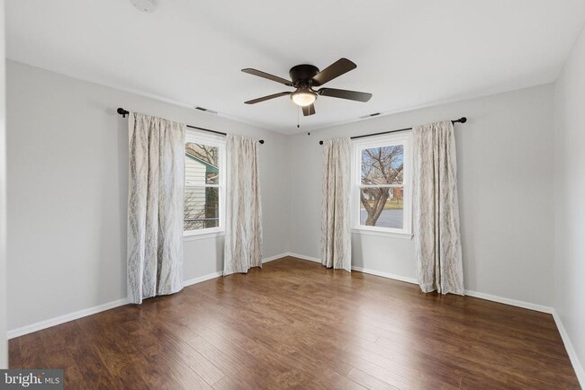 Building Photo - 5402 12th St S