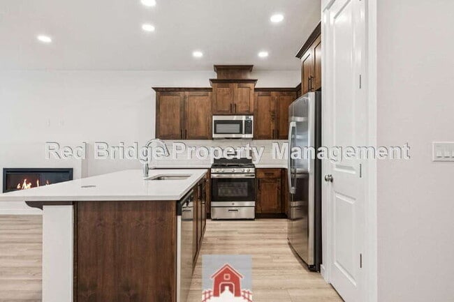 Building Photo - 2795 S Heather St