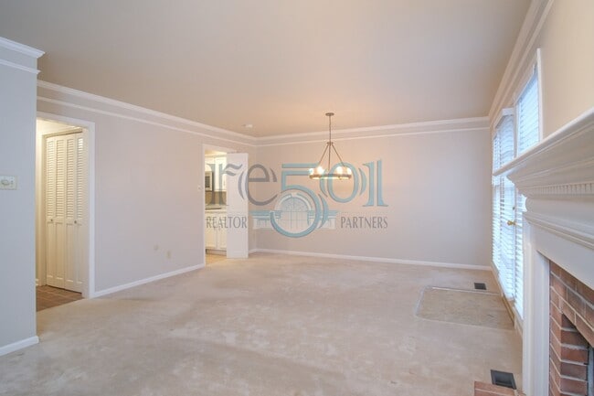 Building Photo - Check out the UPGRADES! Wow!
