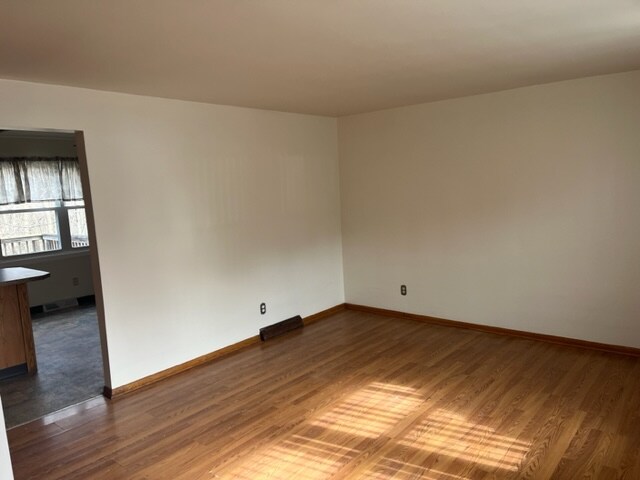 Building Photo - 3511 PA-208