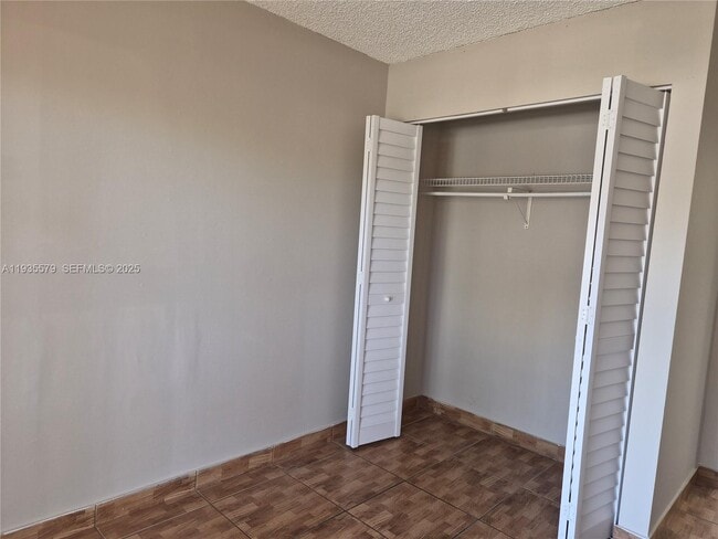 Building Photo - 8811 SW 132nd Pl