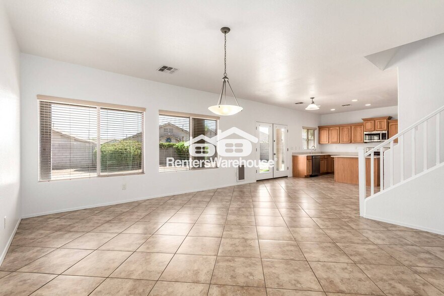 Building Photo - 14601 W Port Royale Ln