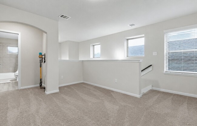Building Photo - 27094 Grey Fox Run