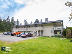 Building Photo - SJS 547 LLC - 9002 (Cascade group - Silver)
