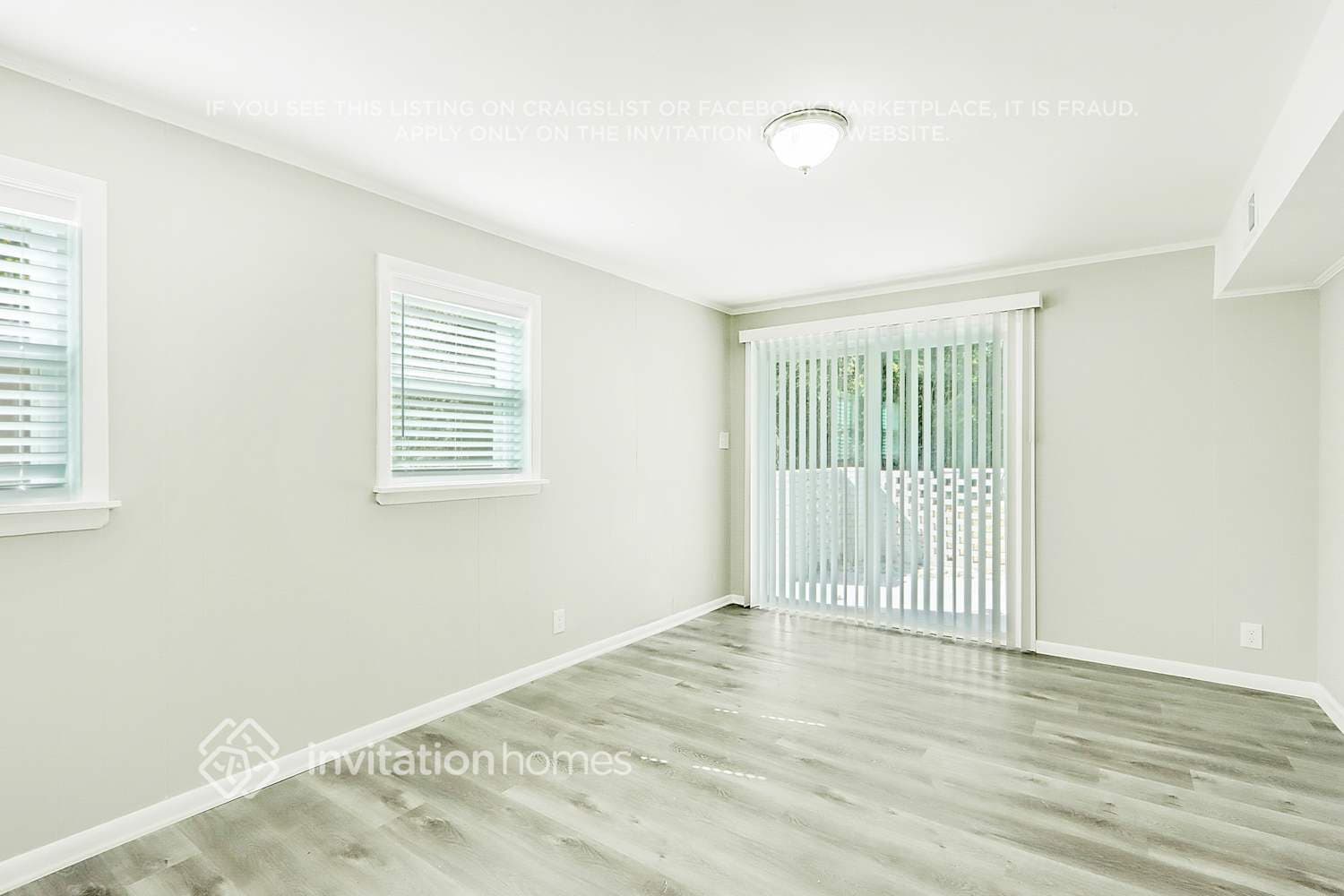 Building Photo - 808 Parkstone Dr