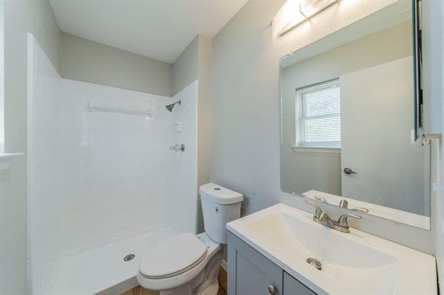 Building Photo - 802 Birchwood Dr