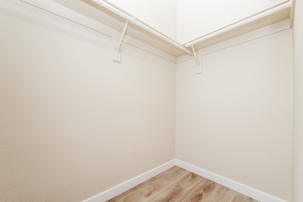 Building Photo - 4929 Whispering Spring Ave