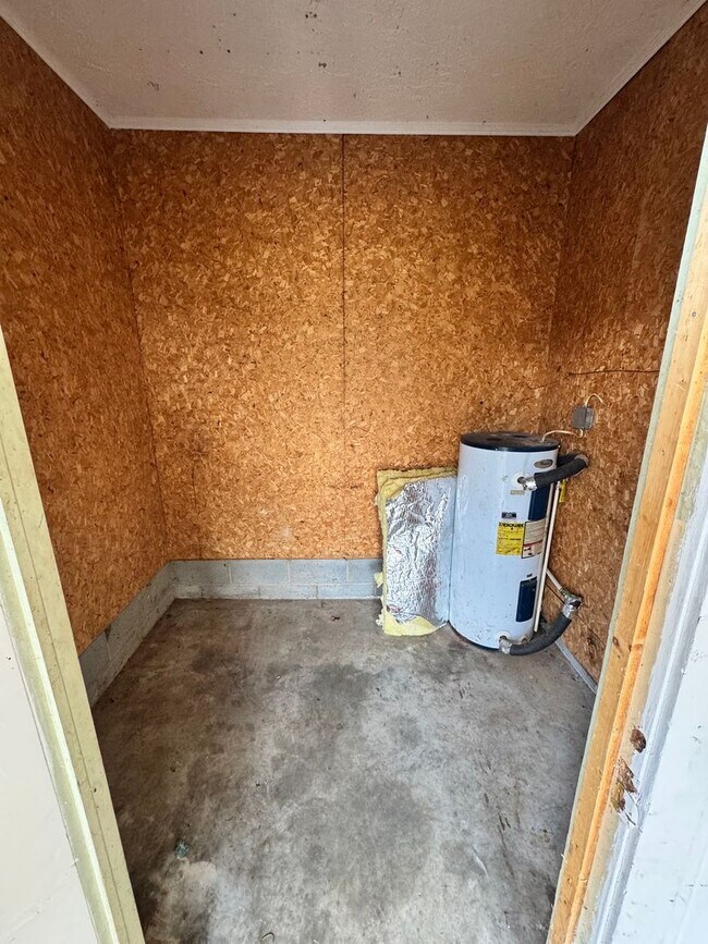 Building Photo - 3/1 in Shelby, NC