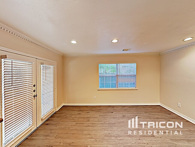 Building Photo - 21114 Southern Colony Ct