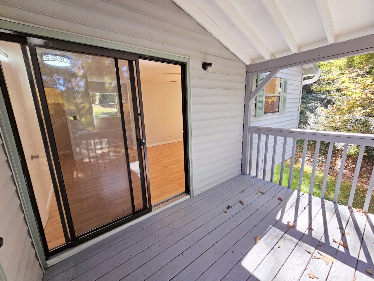 Building Photo - 101 Mandalay Rd