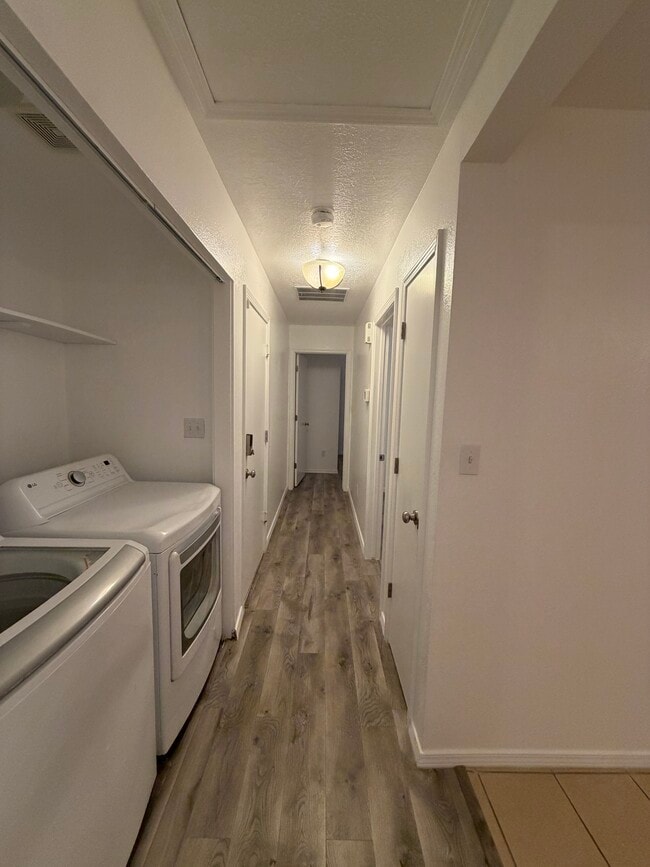 Building Photo - 2149 Sagecrest Loop