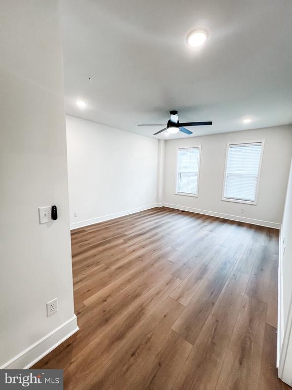 Building Photo - 43539 Farringdon Sq