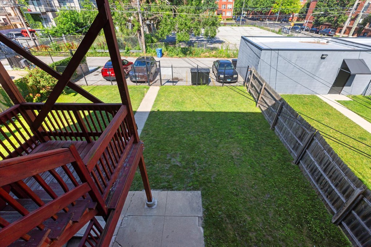 Building Photo - 4404 S Prairie Ave