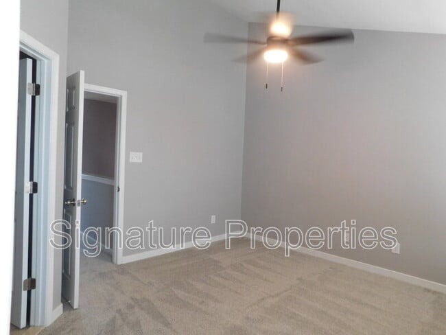 Building Photo - 8197 Belton Cir