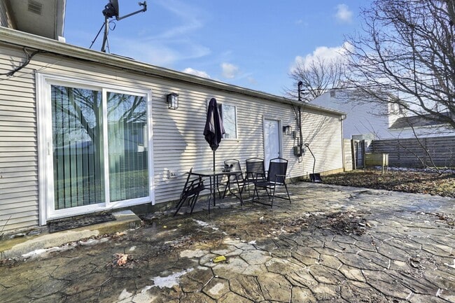 Building Photo - 199 N Spring Rd