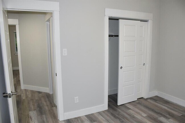 Building Photo - 1814 Rawhide Loop