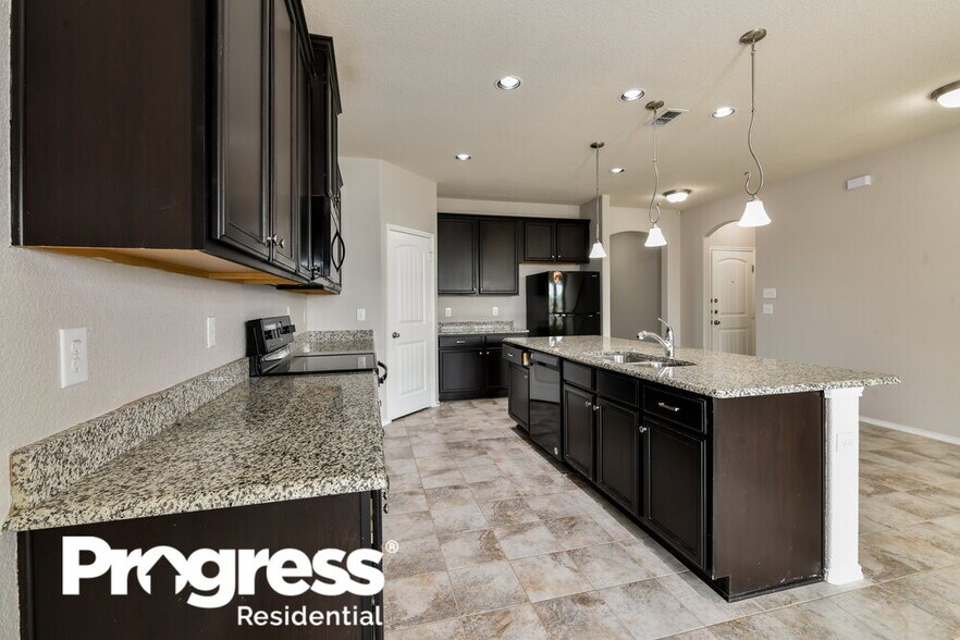 Building Photo - 8225 Spruce Meadows Dr