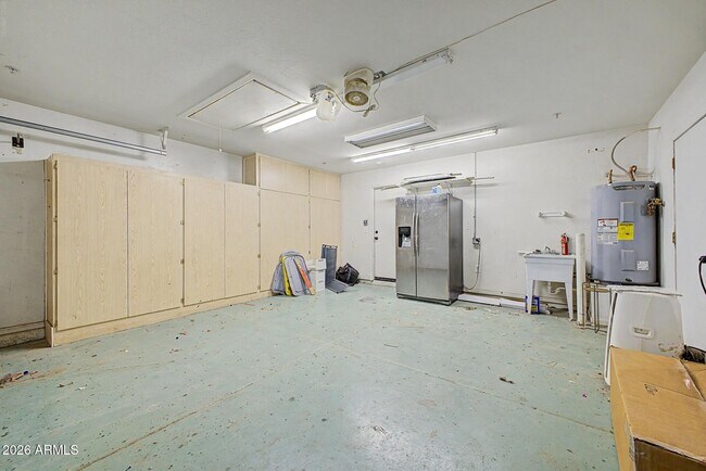 Building Photo - 16550 N Naegel Dr