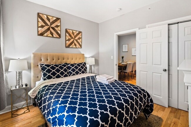 Building Photo - 2551 Grays Ferry Ave