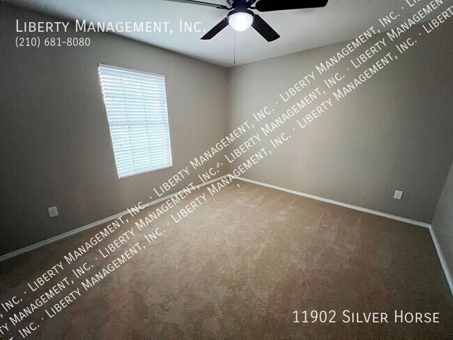 Building Photo - 11902 Silver Horse