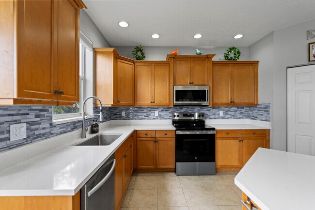 Building Photo - 2253 Balsan Way