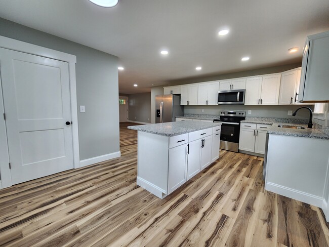 Kitchen/Pantry - 919 Highland Dr