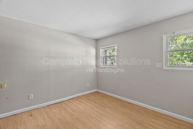 Building Photo - 1146 Congress Ave