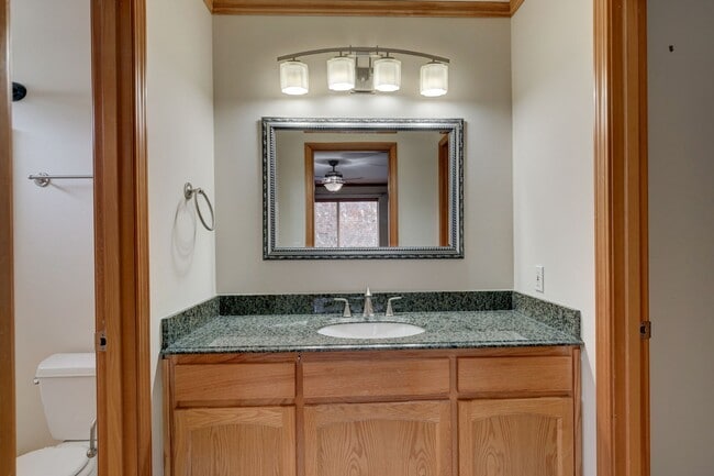 Building Photo - 4 Bedroom 2.5 bath Home in Cherry Hill