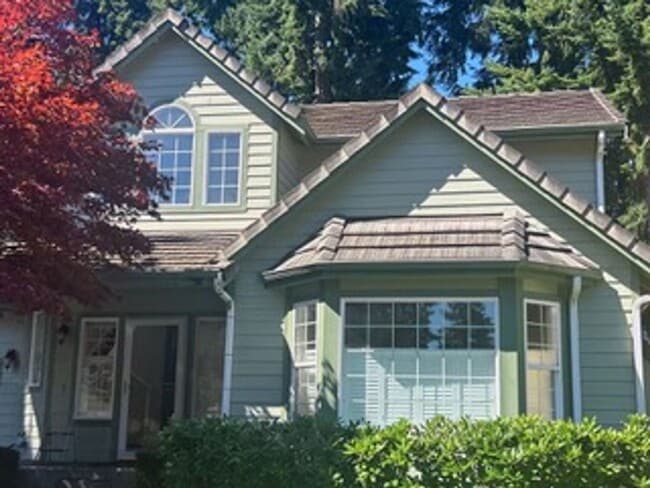 Primary Photo - Spacious 4 bedroom Meridian Campus home wi...