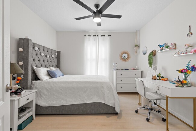 Building Photo - 4BR Under $2,300/mo | Tesla Charger | 15 Min to Lake Nona